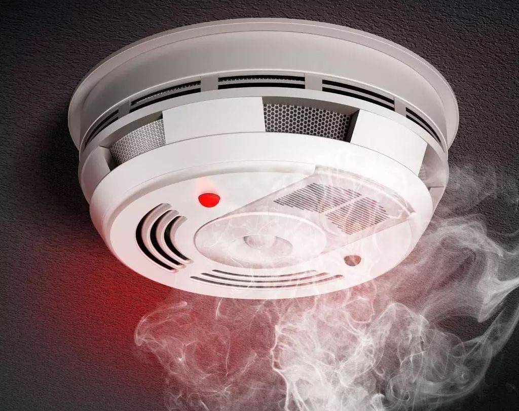 烟雾报警器
